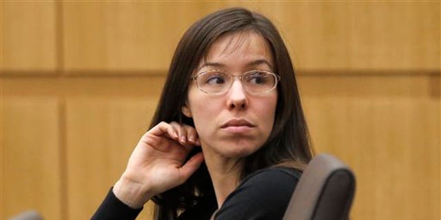 Jodi Arias a Phoenix-I Maricopa megyei felsőbb bíróságon jelenik meg a tárgyalásán, Jan-on. 9, 2013.