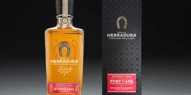 Coleccion de la Casa, Reserva 2012- Port Cask Finish. (PRNewsFoto/Casa Herradura)