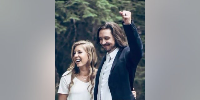 aaf1e5e6-wedding
