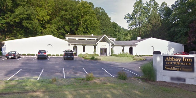 An Indiana woman who stayed at the Abbey Inn in Brown County, Indiana, reportedly was charged $350 and threatened with legal action for writing a negative review.