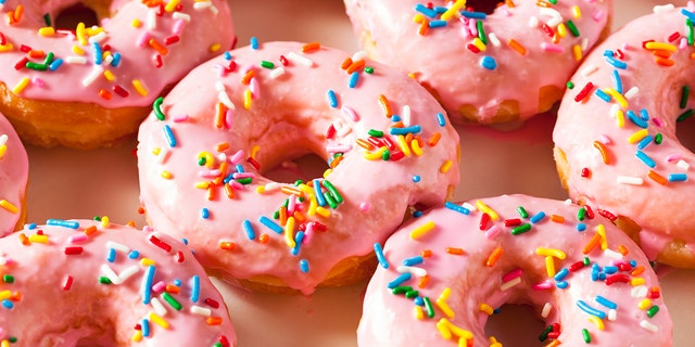 Friday just got a little sweeter with National Doughnut Day as restaurants and fast-food chains across the country give out the treats for free.
