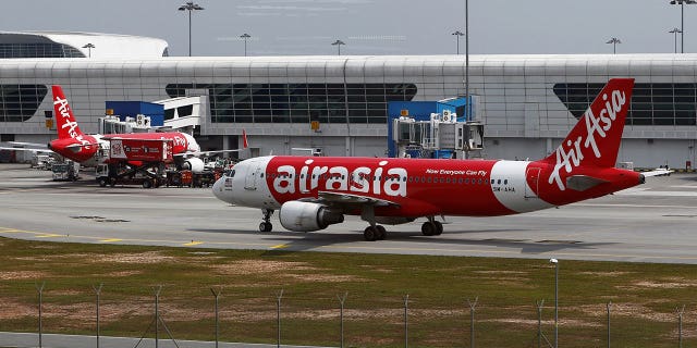 airasia KUL2 reuters