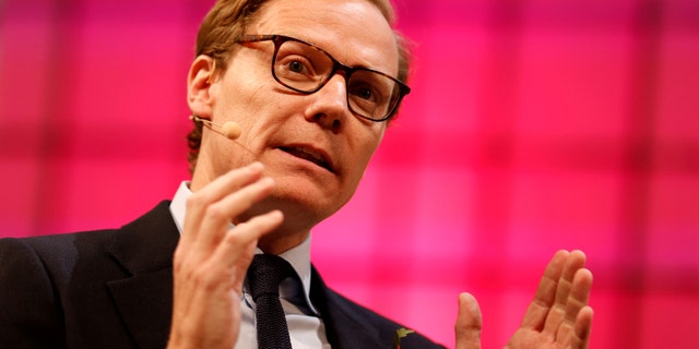 FILE PHOTO: CEO of Cambridge Analytica, Alexander Nix, speaks during the Web Summit, Europe's biggest tech conference, in Lisbon, Portugal, November 9, 2017. (REUTERS/Pedro Nunes/File Photo)