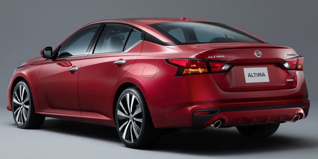 The all-new Altima takes its inspiration from the award-winning Nissan Vmotion 2.0 concept, which debuted at the 2017 North American International Auto Show in Detroit. Like the show car, the production Altima attracts immediate attention with its athletic stance and proportions â lower, wider and more dynamic than previous generations, thanks in part to new platform packaging and the use of two new low-profile engine designs.