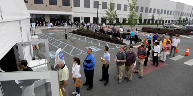amazonjobsfair (1)