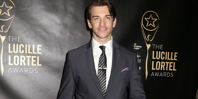 "Groundhog Day" star Andy Karl injured himself during the musical's previews forcing the cancellation of a show.
