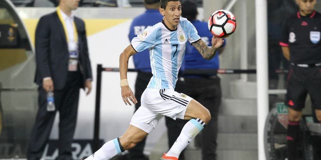 SANTA CLARA, CALIFORNIA - JUNE 06: Angel Di Maria of Argentina drives the ball during a group D match between Argentina and Chile at Levi's Stadium as part of Copa America Centenario US 2016 on June 06, 2016 in Santa Clara, California, US. (Photo by Omar Vega/LatinContent/Getty Images)