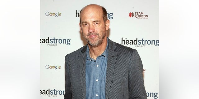 Top Gun Star Anthony Edwards Reveals How He S Connecting With Others In Quarantine Amid The Coronavirus Pandemic Fox News