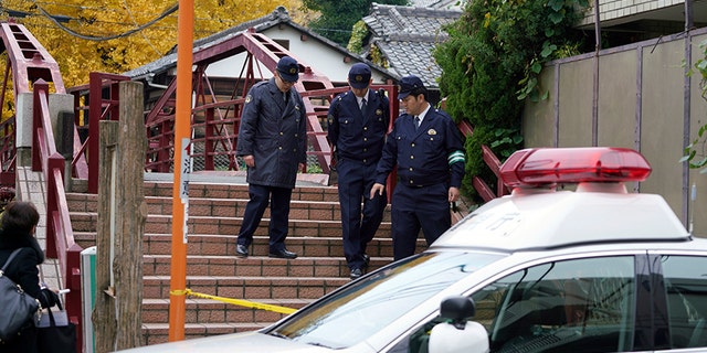 cdf41348-japan shrine