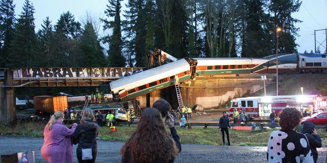 ap amtrak train