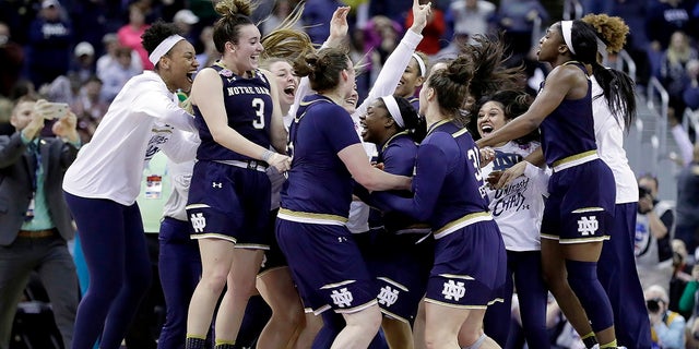Uconn Women Stunned By Notre Dame Ousted From Final Four Fox News 9462