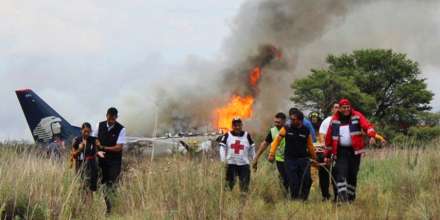 Aeromexico jet crashes after takeoff in northern Mexico, officials say |  Fox News