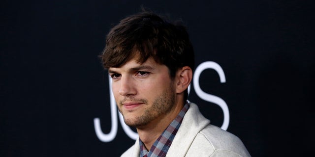 Ashton Kutcher was supposed to have an appointment with Ashley Ellerin in 2001, the night of his assassination. When Ellerin did not open the door, Kutcher left. His body was found by his roommate the next morning. 