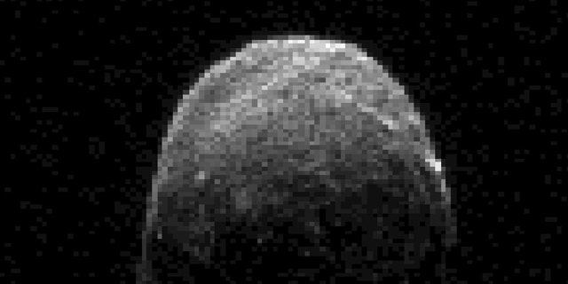 Nov. 7, 2011: This radar image of asteroid 2005 YU55 shows the space rock 3.6 lunar distances, which is about 860,000 miles, or 1.38 million kilometers, from Earth.