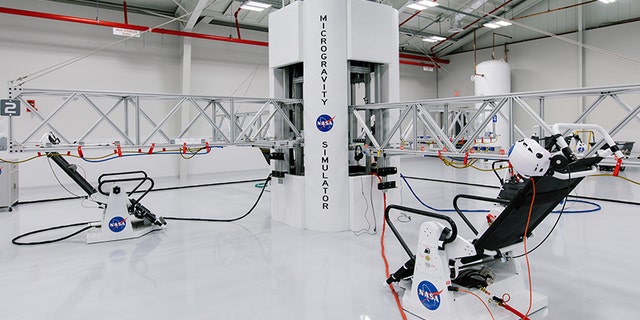 The microgravity simulator/