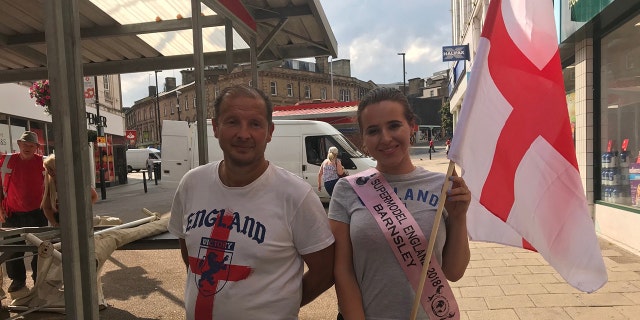 Dean and Amber Rose Roberts both think Trump should be welcomed to the U.K.