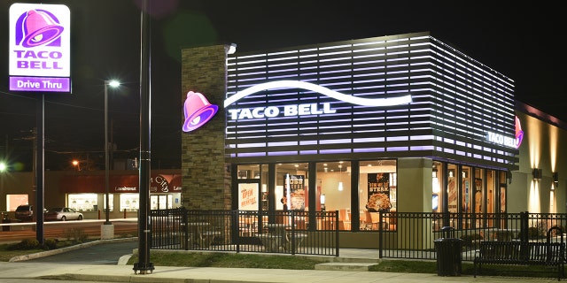 A Taco Bell employee in Florida has been fired after refusing to serve a customer who wouldn't order in Spanish.