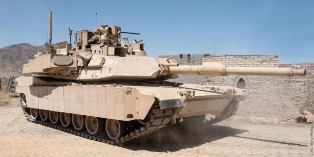M1 Abrams tank with Trophy system (US Army)