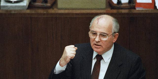 FILE - In this Jan. 14, 1991 file photo, Soviet President Mikhail Gorbachev says in Moscow that a local military commander ordered the use of force in the breakaway republic of Lithuania, where an assault by Soviet troops on Jan. 13, 1991 claimed 14 lives. On Monday, Oct. 17, 2016, a Lithuanian court has called on Gorbachev to testify in a mass trial related to the 1991 crackdown on the country’s independence movement. (AP Photo/Boris Yurchenko, File)