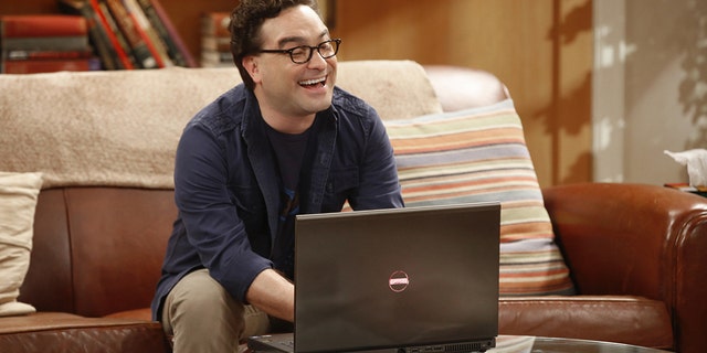 "The Explosion Implosion" - Pictured: Leonard Hofstadter (Johnny Galecki). Howard and Sheldon bond when they drive to the desert to shoot off a model rocket. Also, when Leonard's mom, Beverly (Christine Baranski), finds a new best friend in Penny, it rubs Leonard the wrong way, on THE BIG BANG THEORY, Monday, Oct. 16 (8:00-8:31 PM, ET/PT), on the CBS Television Network. Photo: Monty Brinton/CBS ©2017 CBS Broadcasting, Inc. All Rights Reserved