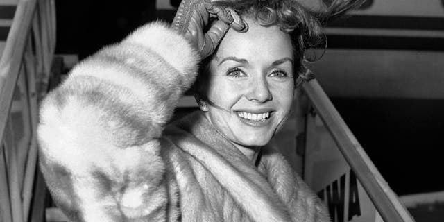 A young Debbie Reynolds