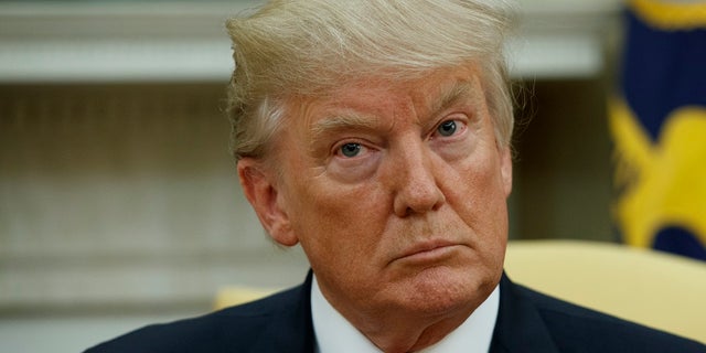 El presidente estadounidense Donald Trump es visto en la Casa Blanca en Washington el lunes, 26 de junio del 2017. Apenas cinco meses en la Casa Blanca, Trump se las pasa tomándose tiempo para su campaña de reelección. (AP Foto/Evan Vucci)