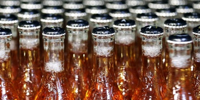 A federal judge in California has said he isn't convinced MillerCoors tried to trick consumers into thinking its popular Belgian-style Blue Moon is a craft beer.