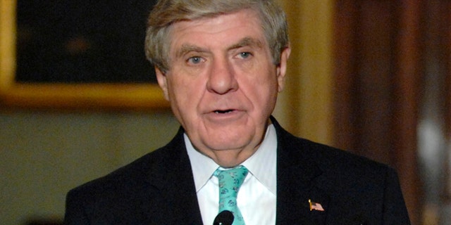 U.S. Senator Ben Nelson (D-NE) talks to reporters about a compromise for his vote on healthcare legislation at the U.S. Capitol in Washington December 19, 2009. U.S. Senate Democrats said they reached agreement on an abortion compromise with Nelson, a crucial holdout in a deal that could clear the way for passage of a sweeping healthcare overhaul. REUTERS/Jonathan Ernst (UNITED STATES - Tags: POLITICS HEALTH) - RTXS0DU