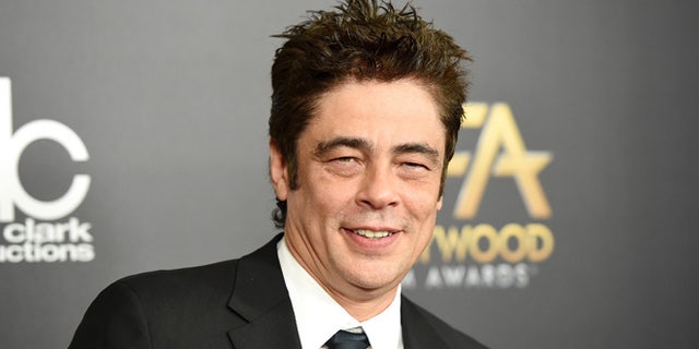 BEVERLY HILLS, CA - NOVEMBER 01: Actor Benicio del Toro attends the 19th Annual Hollywood Film Awards at The Beverly Hilton Hotel on November 1, 2015 in Beverly Hills, California. (Photo by Jason Merritt/Getty Images)