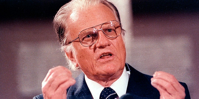 U.S. evangelist Billy Graham spoke in the East Berlin Gethsemane Church in 1990.