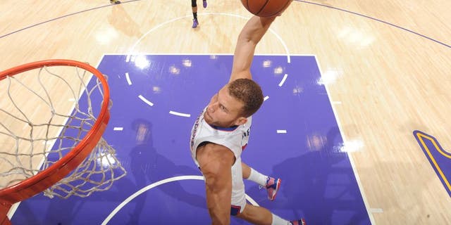 LOS ANGELES, CA - OCTOBER 31: Blake Griffin #32 of the Los Angeles Clippers dunks against the Los Angeles Lakers on October 30, 2014 at the Staples Center in Los Angeles, California. NOTE TO USER: User expressly acknowledges and agrees that, by downloading and/or using this Photograph, user is consenting to the terms and conditions of Getty Images License Agreement. Mandatory Copyright Notice: Copyright 2014 NBAE (Photo by Andrew D. Bernstein/NBAE via Getty Images)