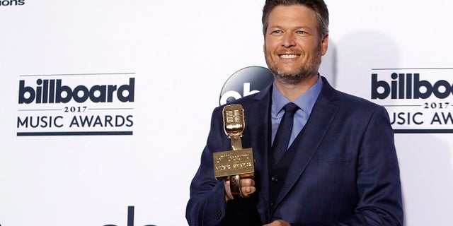 A young girl was excited to have the same textbook country music star Blake Shelton once had in 1982.