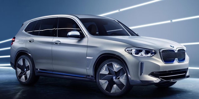 BMW iX3 electric SUV concept previews upcoming Tesla ...