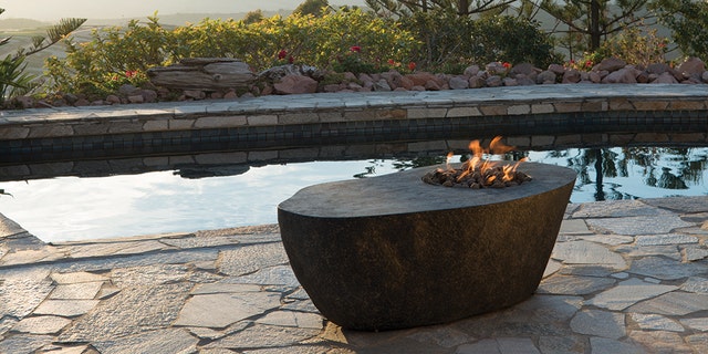 9 Outrageous Fire Pits You Need In Your Backyard Fox News