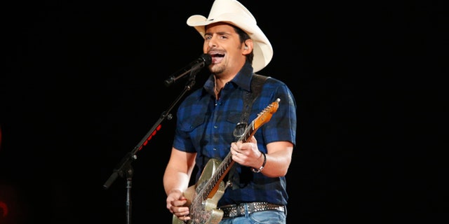 Brad Paisley at the Country Music Awards in 2015. He surprised a high school graduating class in Illinois on Friday night by playing some songs.