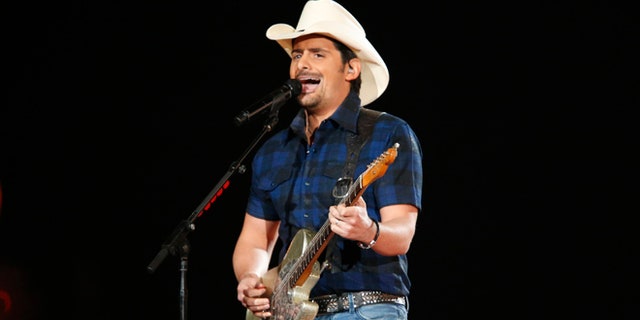 Brad Paisley at the Country Music Awards in 2015. He surprised a high school graduating class in Illinois on Friday night by playing some songs.