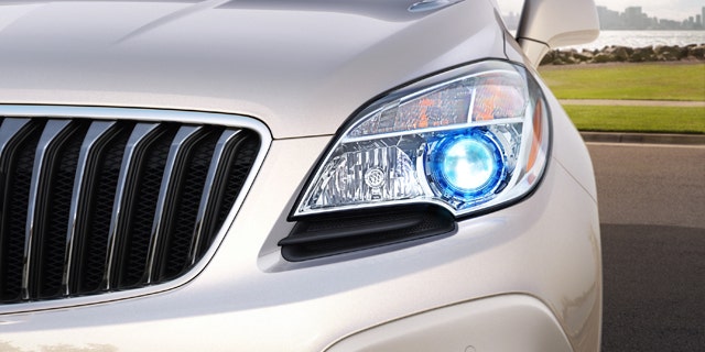 2013 Buick Encore blue-accented projector beam headlamp