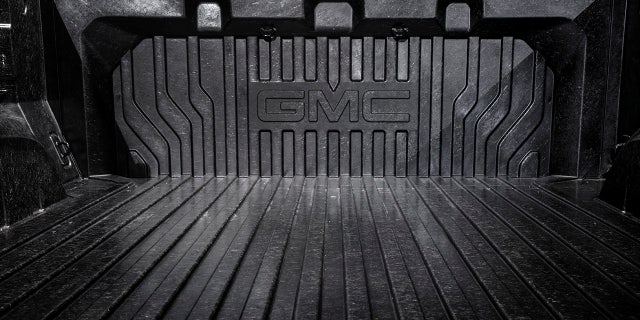 2019 GMC Sierra Denali CarbonPro Bed