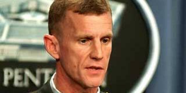 Gedung Putih mendesak kesabaran dengan strategi perang Afghanistan, setelah McChrystal mengeluarkan peringatan