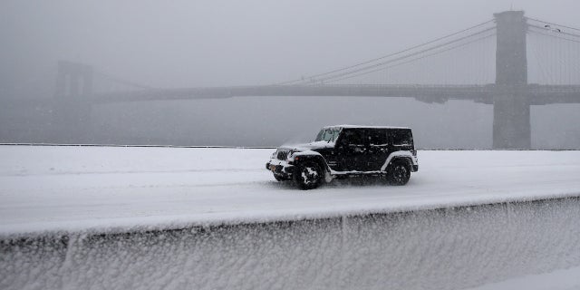 To prepare for winter driving, you may wish to prepare an emergency kit.