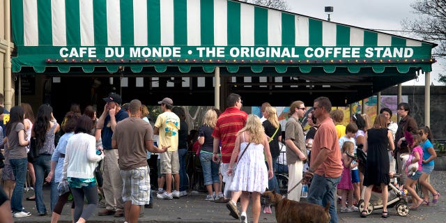 cafe du monde istock
