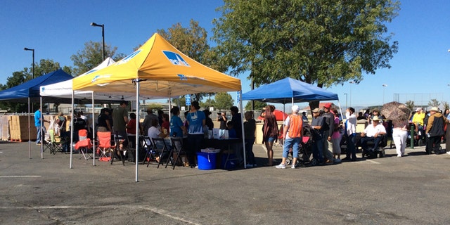 Community food bank in Mendota, Calif., where farmers used to feeding a nation are forced to accept handouts to feed their families. (Westlands Water District)