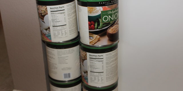 cans10