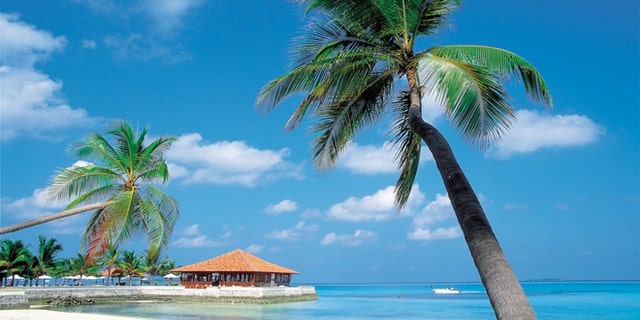 Enjoying the white sand, world-class restaurants, and rich culture of the Caribbean is possible without breaking the bank.