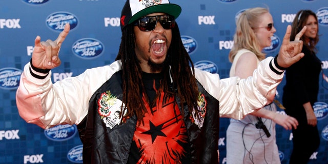 cce67354-American Idol Finale Arrivals