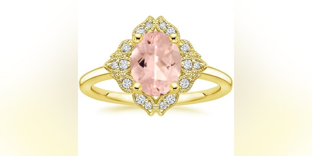The Morganite Windsor Diamond Ring is a serious lookalike to Princess Eugenie's.