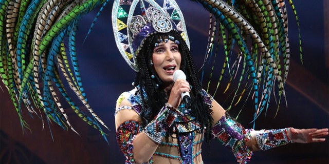 The Times did report that Cher's fans roared their approval when she ridiculed Trump.