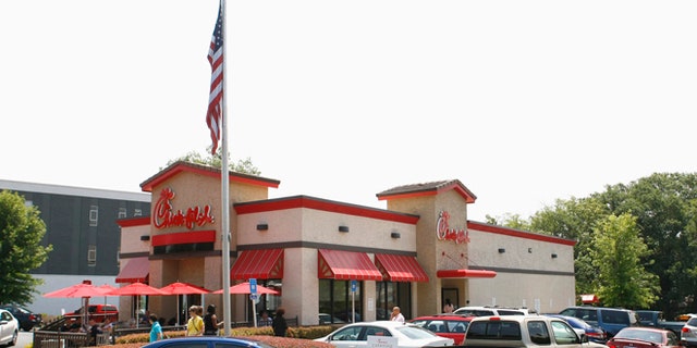 Chick-fil-a Employees Help Parents Find Runaway Teen 