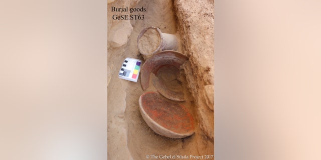 Burial goods discovered at one of the child graves at Gebel el Silsila (Copyright: Gebel el Silsila Project)