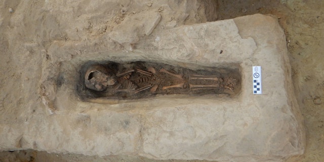 A rock-hewn child grave at Gebel el Silsila, dubbed 'ST59' by archaeologists (Copyright: Gebel el Silsila Project)